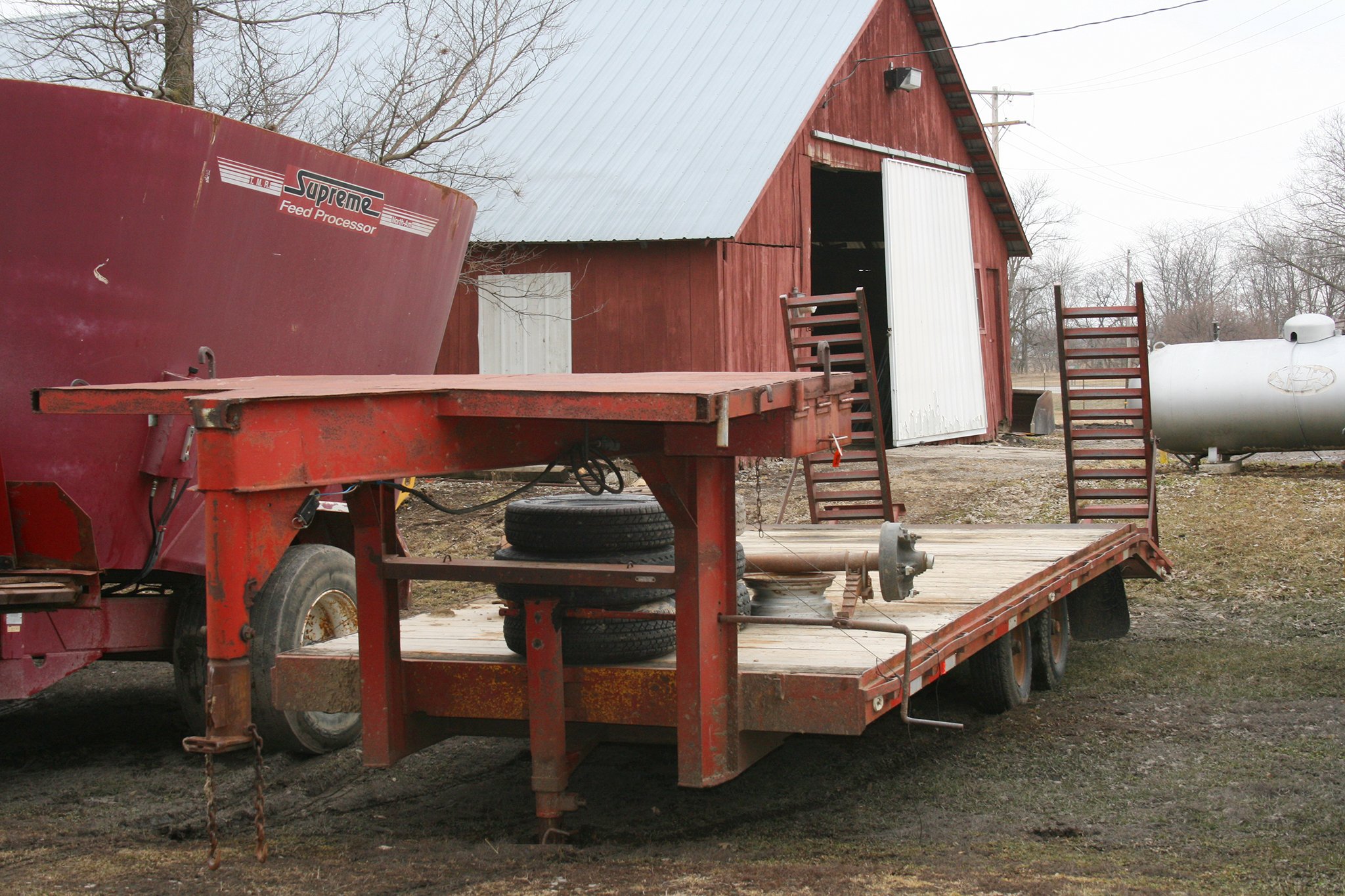 Property photo 147 - Farmers Grain & Ag Equipment Auction - EQUIPMENT WANTED!