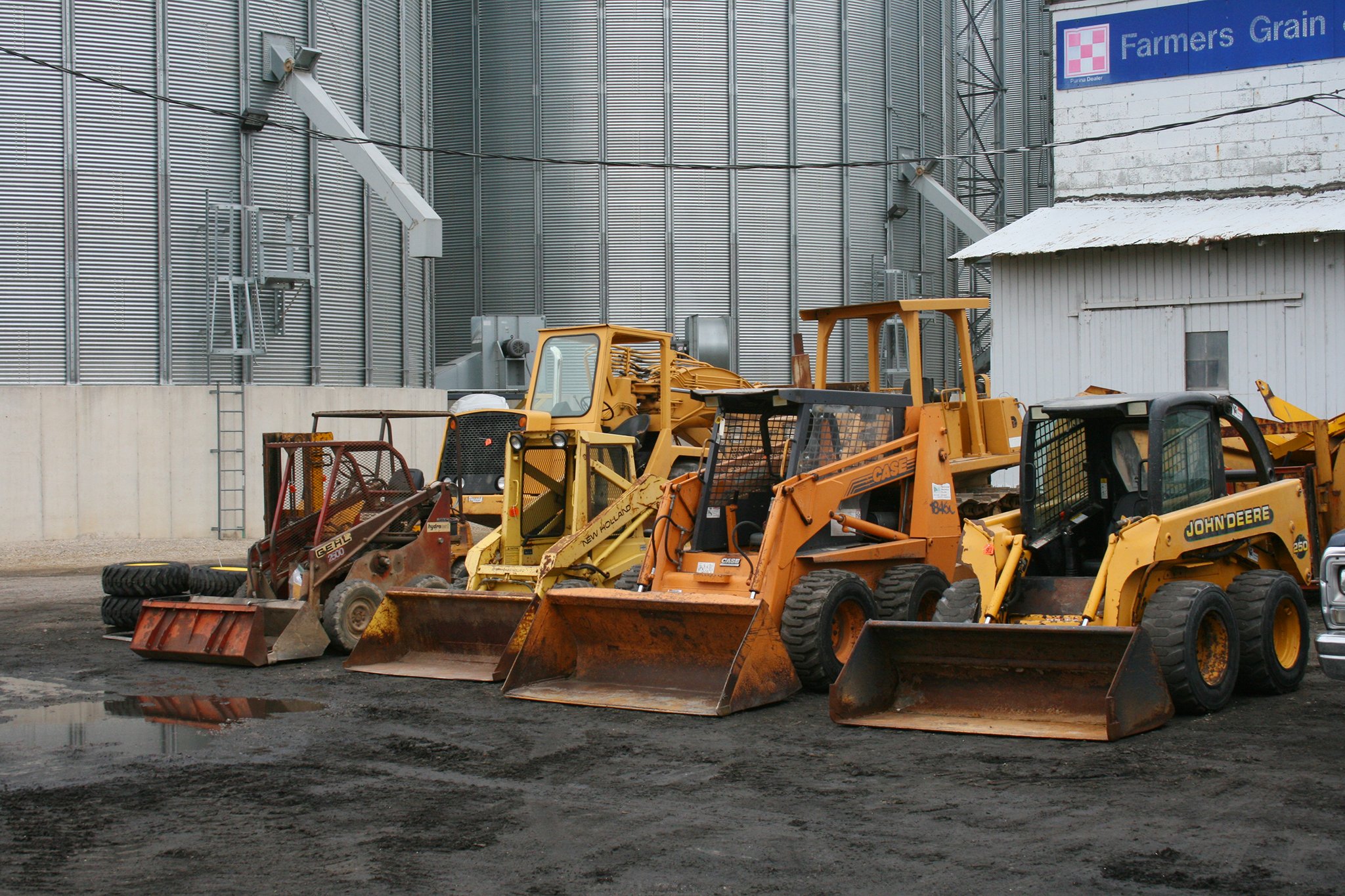 Property photo 152 - Farmers Grain & Ag Equipment Auction - EQUIPMENT WANTED!