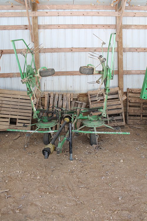 Property photo 10 - FARM EQUIPMENT AUCTION