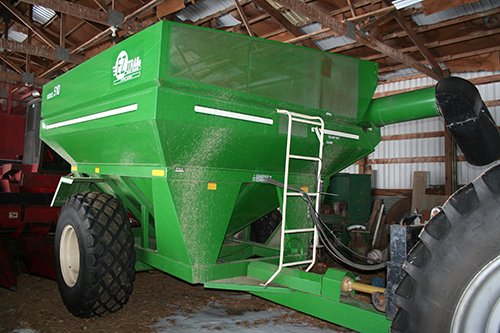Property photo 19 - FARM EQUIPMENT AUCTION
