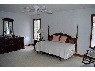 Property photo 15 - LEVITT REAL ESTATE & PERSONAL PROPERTY AUCTION