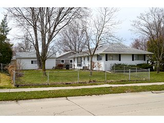 Property photo 1 - REAL ESTATE & PERSONAL PROPERTY AUCTION