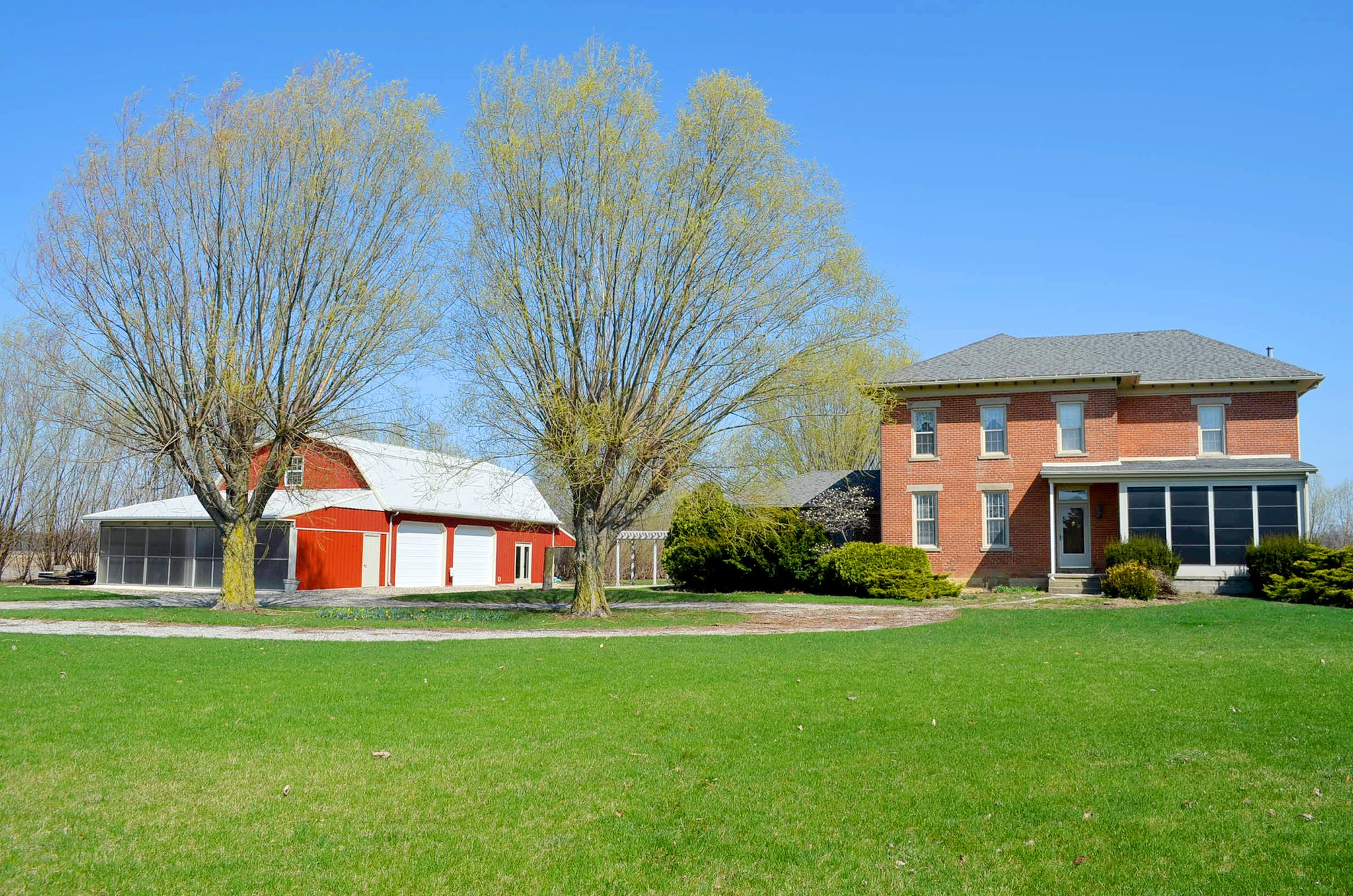 Property photo 4 - REAL ESTATE AUCTION! Grand Historic All Brick Home on 2.45 Acres!