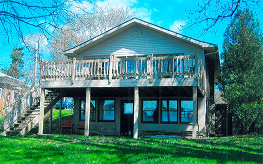 REAL ESTATE AUCTION, Lake House