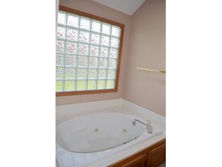 Property photo 24 - REAL ESTATE AUCTION, Immaculate 3 Bedroom, 2 Bath Ranch