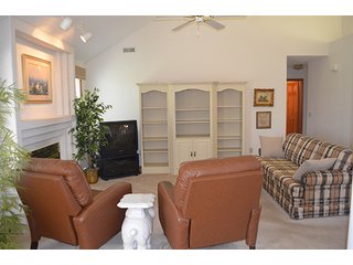Property photo 11 - REAL ESTATE AUCTION, Immaculate 3 Bedroom, 2 Bath Ranch