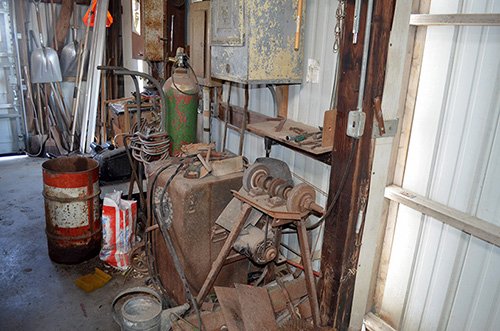 Property photo 126 - FARM EQUIPMENT & PERSONAL PROPERTY AUCTION