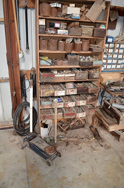 Property photo 130 - FARM EQUIPMENT & PERSONAL PROPERTY AUCTION