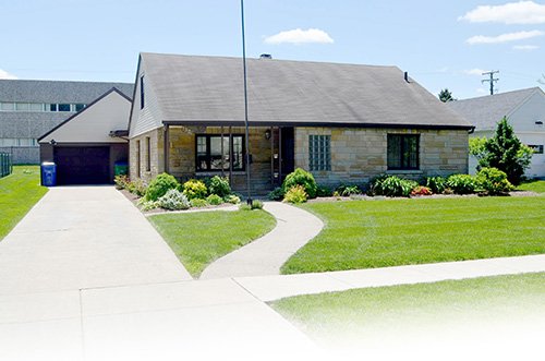 Property photo 1 - REAL ESTATE AUCTION, 3 Bedroom, 1.5 Bath Home