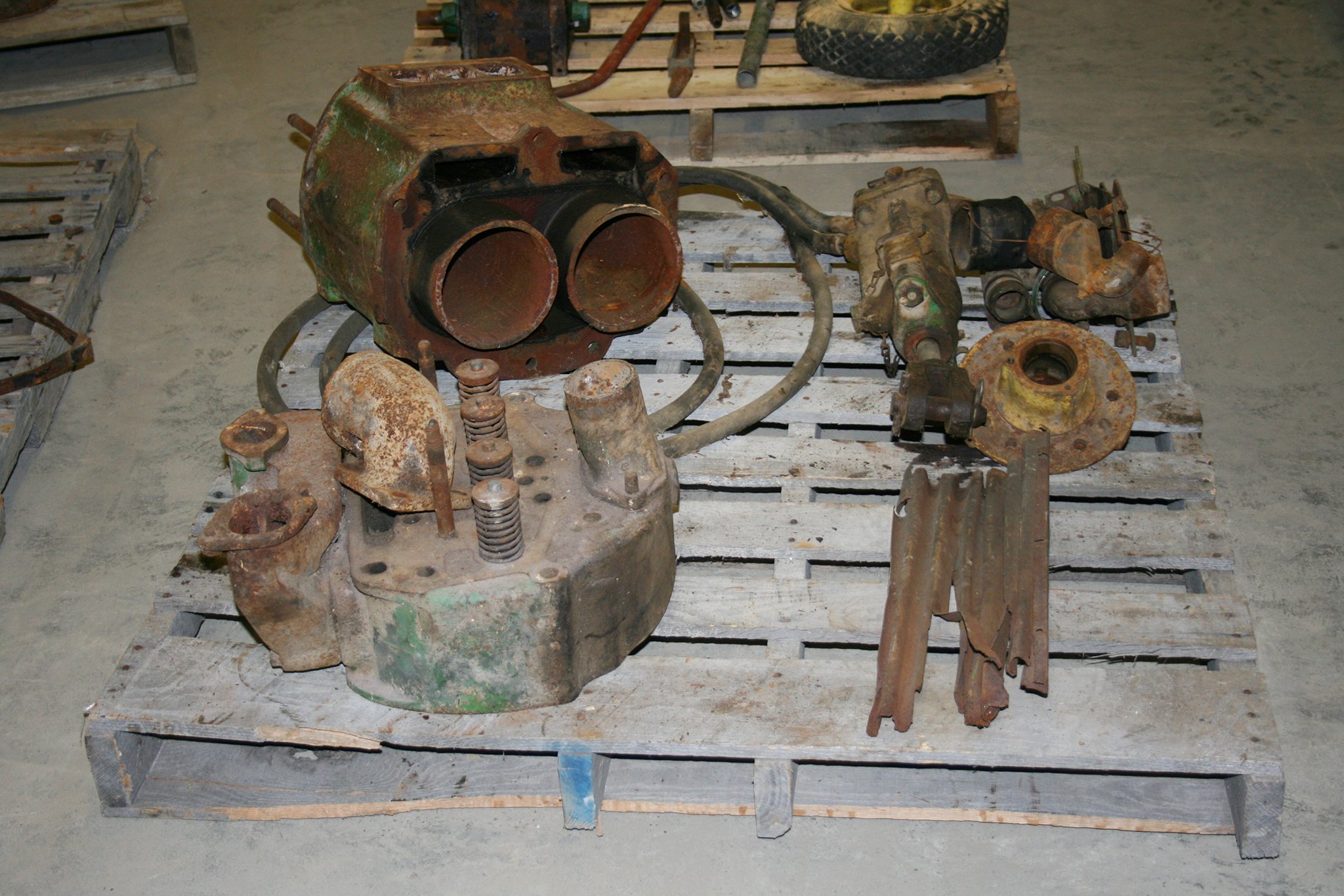 Property photo 71 - ESTATE AUCTION, Farm Equipment, Antiques & Collectibles, JD Parts & Tools