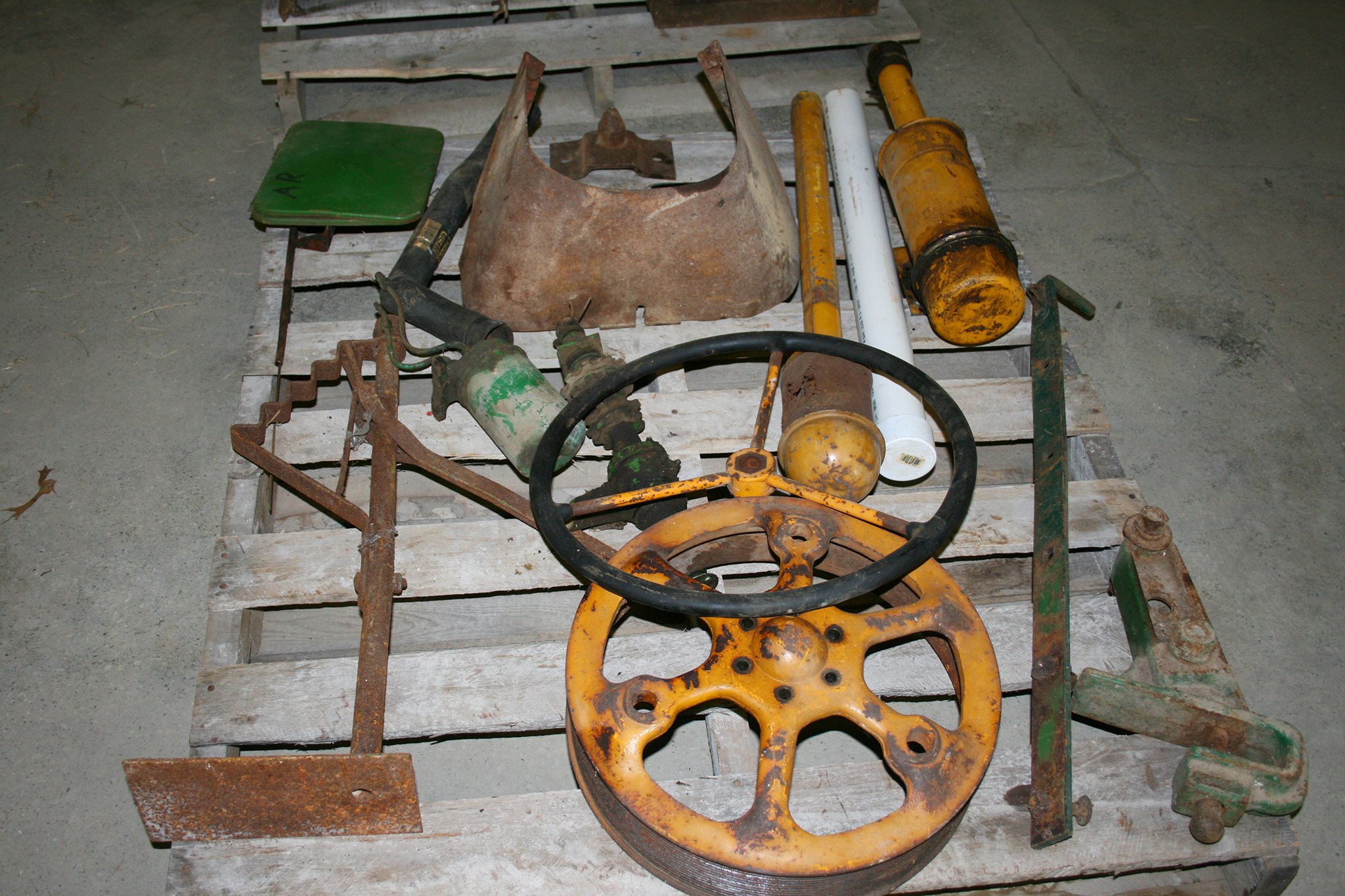 Property photo 65 - ESTATE AUCTION, Farm Equipment, Antiques & Collectibles, JD Parts & Tools