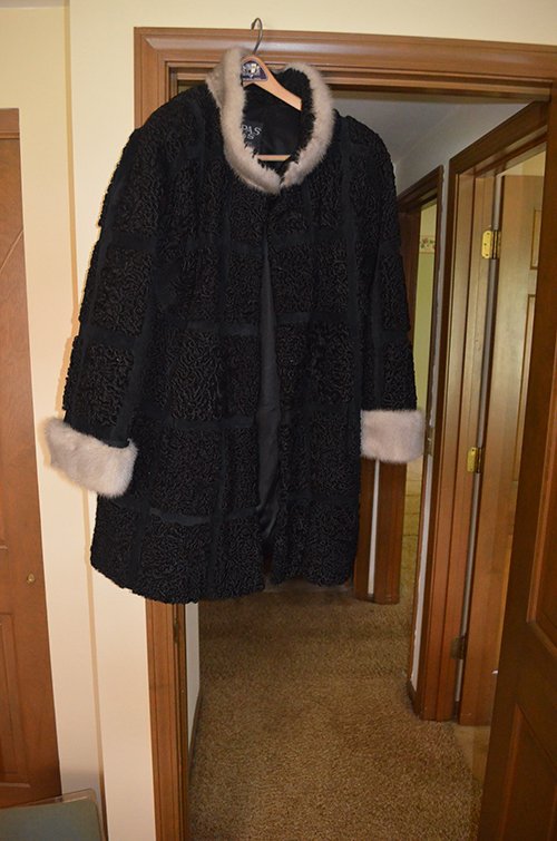 Property photo 103 - PERSONAL PROPERTY AUCTION