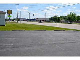 Property photo 4 - REAL ESTATE AUCTION, East State Blvd. Commercial Property