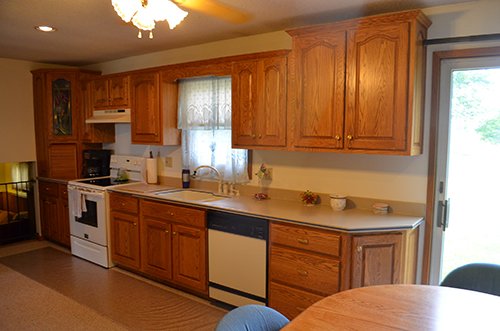 Property photo 10 - REAL ESTATE AUCTION, Immaculate Woodburn Country Home