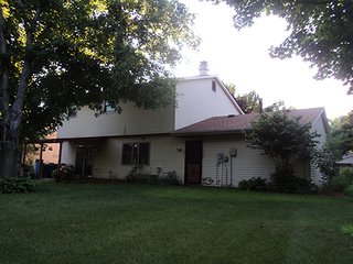 Property photo 1 - REAL ESTATE & PERSONAL PROPERTY AUCTION