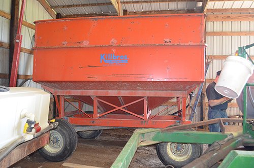 Property photo 14 - FARM EQUIPMENT AUCTION, ANTIQUE & VINTAGE TRACTORS