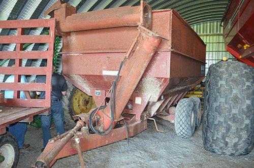 Property photo 17 - FARM EQUIPMENT AUCTION, ANTIQUE & VINTAGE TRACTORS