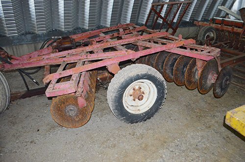 Property photo 27 - FARM EQUIPMENT AUCTION, ANTIQUE & VINTAGE TRACTORS