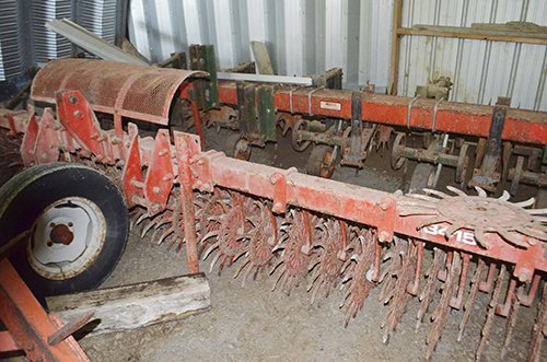 Property photo 19 - FARM EQUIPMENT AUCTION, ANTIQUE & VINTAGE TRACTORS