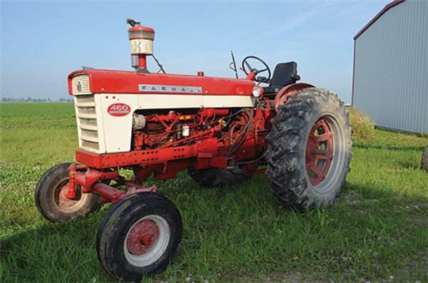 FARM EQUIPMENT AUCTION, ANTIQUE & VINTAGE TRACTORS