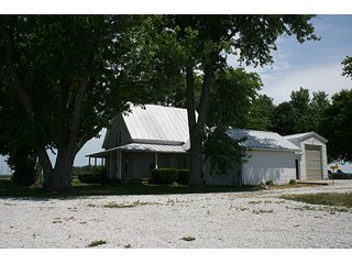 Property photo 5 - REAL ESTATE & PERSONAL PROPERTY AUCTION, 3 Bedroom Country Home on 2.7+/- Acres