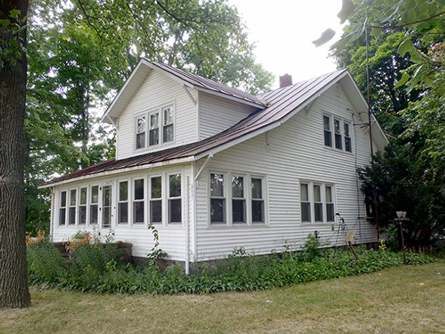 PERSONAL PROPERTY & REAL ESTATE AUCTION, Country Home, Barn & 5+/- Acres