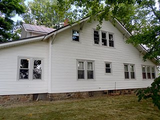 Property photo 3 - PERSONAL PROPERTY & REAL ESTATE AUCTION, Country Home, Barn & 5+/- Acres