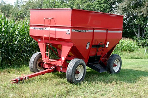 Property photo 2 - FARM EQUIPMENT AUCTION