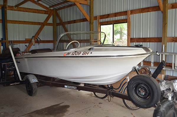 PERSONAL PROPERTY AUCTION, Speedboat, Lawn & Garden, Tools, Much More!