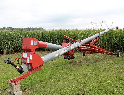 Property photo 35 - FARM EQUIPMENT WAGGONER AUCTION