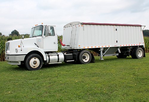 Property photo 17 - FARM EQUIPMENT WAGGONER AUCTION