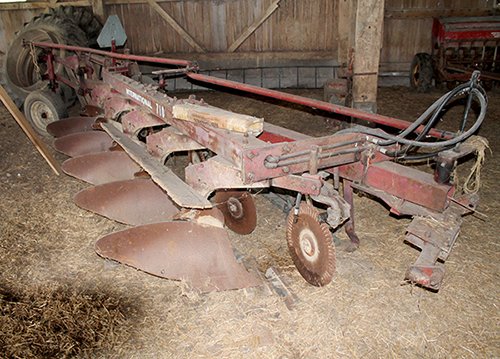 Property photo 43 - FARM EQUIPMENT WAGGONER AUCTION