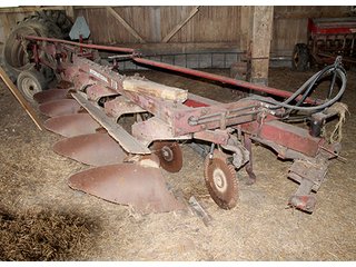 Property photo 43 - FARM EQUIPMENT WAGGONER AUCTION