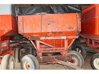 Property photo 50 - FARM EQUIPMENT WAGGONER AUCTION