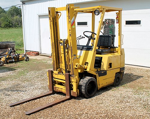 Property photo 33 - FARM EQUIPMENT WAGGONER AUCTION