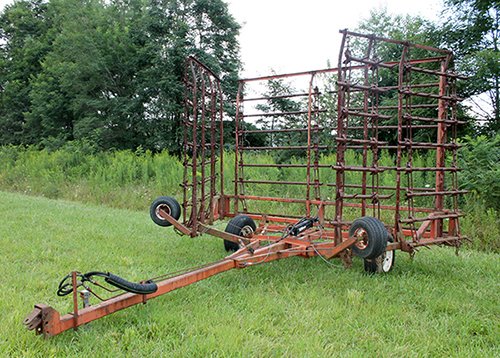 Property photo 26 - FARM EQUIPMENT WAGGONER AUCTION