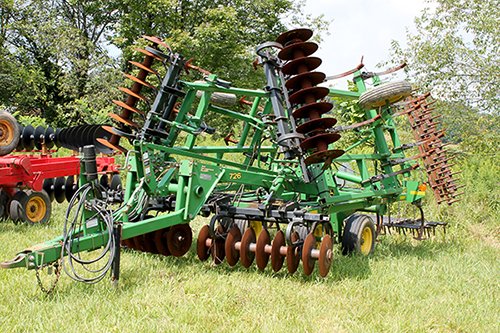 Property photo 14 - FARM EQUIPMENT WAGGONER AUCTION