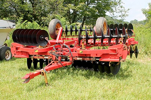 Property photo 36 - FARM EQUIPMENT WAGGONER AUCTION