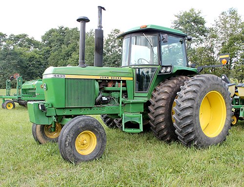 Property photo 60 - FARM EQUIPMENT WAGGONER AUCTION