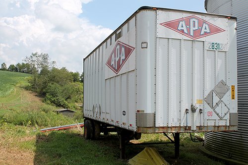 Property photo 24 - FARM EQUIPMENT WAGGONER AUCTION