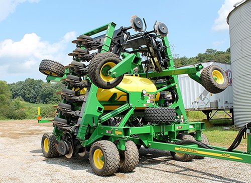 Property photo 27 - FARM EQUIPMENT WAGGONER AUCTION