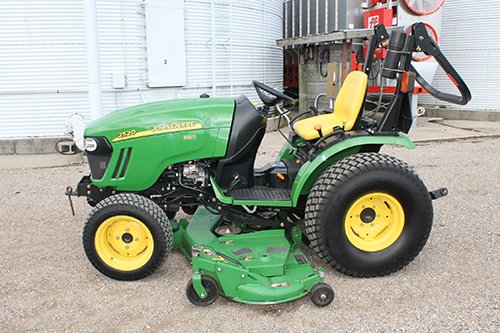 Property photo 11 - FARM EQUIPMENT HAULMAN AUCTION