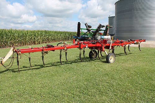 Property photo 37 - FARM EQUIPMENT HAULMAN AUCTION