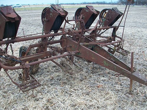 Property photo 92 - EQUIPMENT AUCTION - SMITH FARM