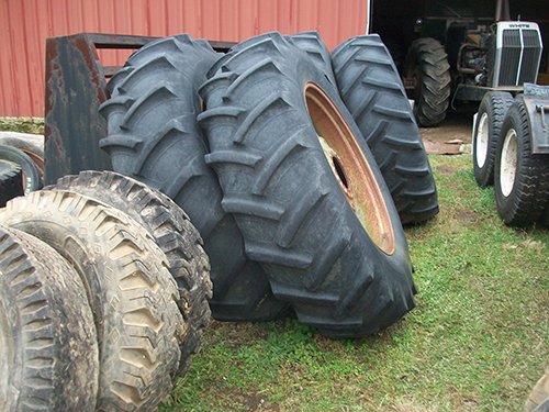 Property photo 121 - EQUIPMENT AUCTION - SMITH FARM