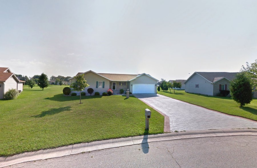 For sale: 3 Bedroom 2 Bath Home