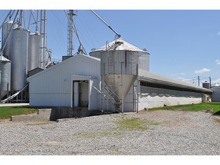 Swine operation.  Farmland has high productivity.  2013 Harvest yield was 256 bu/ac. - Swine Operation "Unit A"