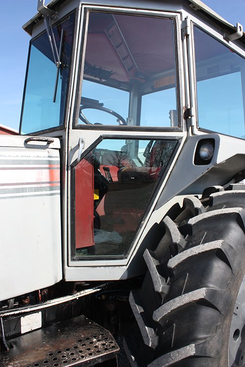 Property photo 1051 - EQUIPMENT AUCTION