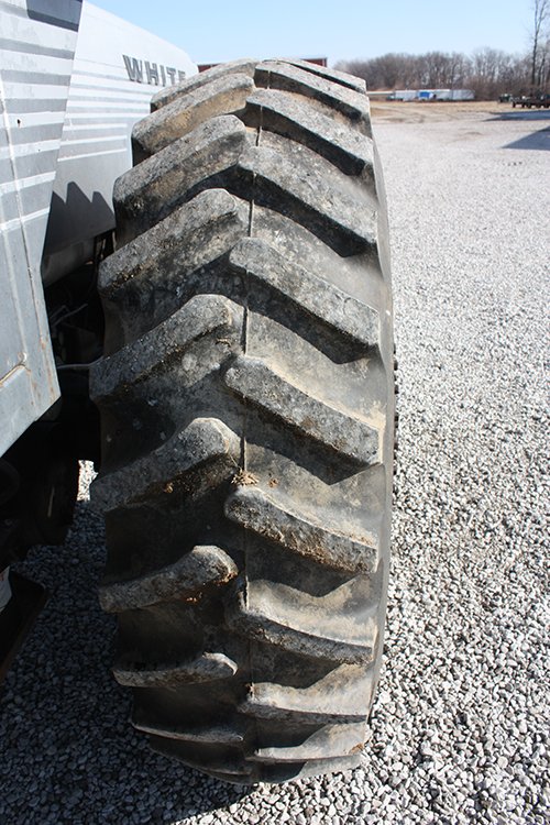 Property photo 1095 - EQUIPMENT AUCTION