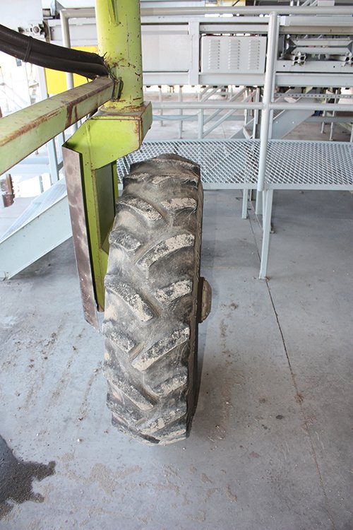 Property photo 1205 - EQUIPMENT AUCTION